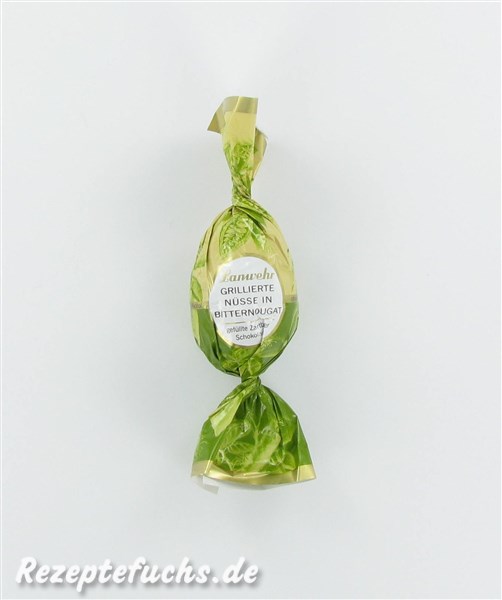 Lanwehr Grillierte Nüsse in Bitternougat