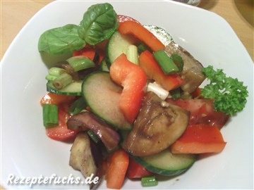 Auberginensalat - schmeckt nach Sommer!