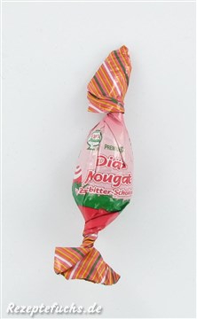 Diät Nougat Schokoladenei