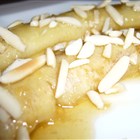 Gebratene Banane mit Ahornsirup und Mandelsplittern