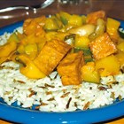 Tofu-Gemüse-Pfanne mit Kokosmilch