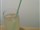 Frischer Minztee mit Zitronensaft