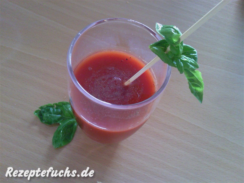 Young Bloody Mary - scharfer Tomatensaft ohne Alkohol