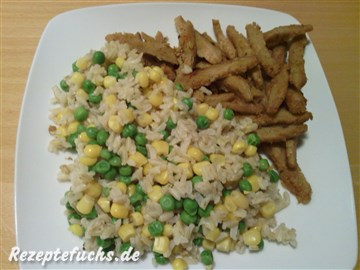 Risibisi (Reis mit Erbsen und Mais) mit Sojastreifen