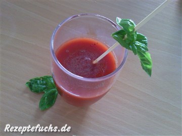Young Bloody Mary - scharfer Tomatensaft ohne Alkohol
